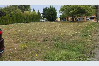 10320 NE Valley Road, Bainbridge Island, WA 98110 - Photo 3