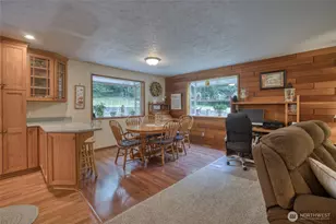 1417 Stanford Dr, Cosmopolis, WA 98537 - Photo 5