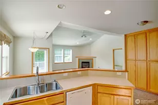 800 Farmington Dr, Burlington, WA 98233 - Photo 13