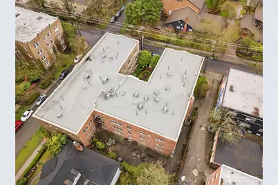 1605 E Olive Street #303, Seattle, WA 98122 - Photo 35