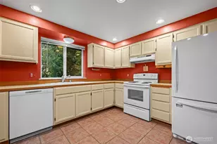 1918 NW Russell St, Poulsbo, WA 98370 - Photo 19