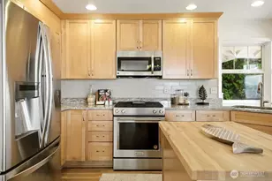 38332 Vista Key Dr NE, Hansville, WA 98340 - Photo 19