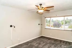 2005 Tibbetts, Longview, WA 98632 - Photo 11