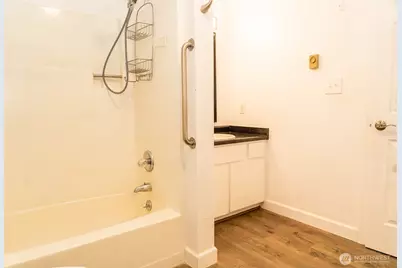 2005 Tibbetts #305, Longview, WA 98632 - Photo 15