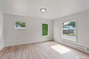 711 S 43rd St, Tacoma, WA 98418 - Photo 5