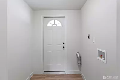 711 S 43rd Street, Tacoma, WA 98418 - Photo 13