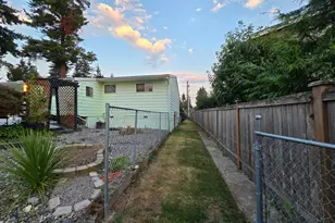 15404 Meadow Rd, Lynnwood, WA 98087 - Photo 9