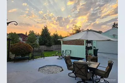 15404 Meadow Road, Lynnwood, WA 98087 - Photo 13