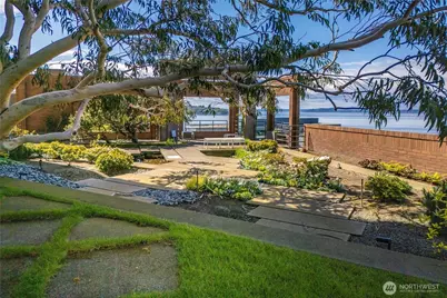 2125 1st Avenue #802, Seattle, WA 98121 - Photo 21