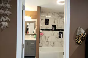 19522 5th St Ct E, Lake Tapps, WA 98391 - Photo 13