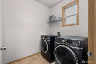 1537 E Gateway Heights Loop, Sedro Woolley, WA 98284 - Photo 9