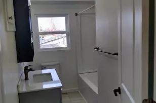 703 E 10th St, Port Angeles, WA 98362 - Photo 25