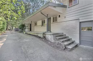 6902 Mt Tacoma Dr SW, Lakewood, WA 98499 - Photo 9