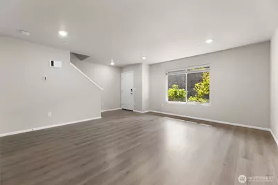 17417 118th Avenue Ct E #E, Puyallup, WA 98374 - Photo 3