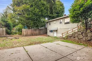 8555 S 120th St, Seattle, WA 98178 - Photo 3