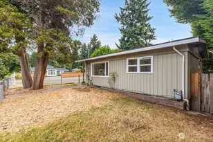 8555 S 120th St, Seattle, WA 98178 - Photo 5