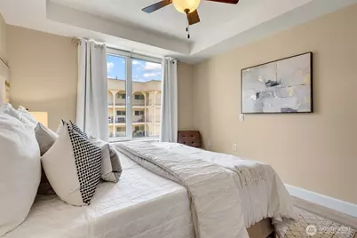 10047 Main Street #305, Bellevue, WA 98004 - Photo 27