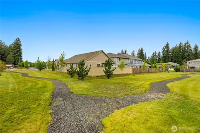 9056 Eleanor Drive SE, Tumwater, WA 98501 - Photo 3