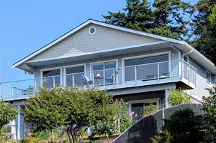 688 Gladstone Dr, Camano Island, WA 98282 - Photo 3