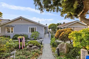 688 Gladstone Dr, Camano Island, WA 98282 - Photo 5