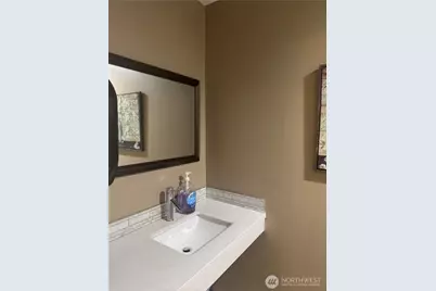 4210 Aurora Avenue N, Seattle, WA 98103 - Photo 15