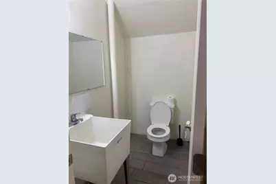 4210 Aurora Avenue N, Seattle, WA 98103 - Photo 19