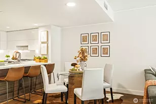 588 Bell St, Seattle, WA 98121 - Photo 13