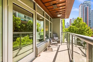 588 Bell St, Seattle, WA 98121 - Photo 19