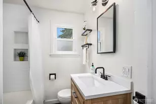 1309 N 80th St, Seattle, WA 98103 - Photo 17