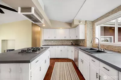 4241 Rural Avenue, Bellingham, WA 98226 - Photo 7