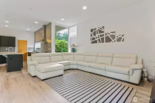 2325 N 122nd St, Seattle, WA 98133 - Photo 11