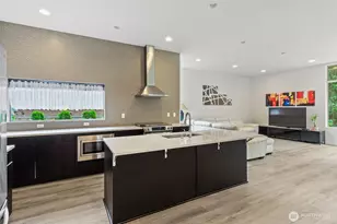 2325 N 122nd St, Seattle, WA 98133 - Photo 5