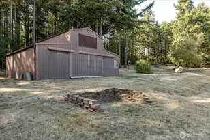 1085 Harrison St, Oak Harbor, WA 98277 - Photo 25