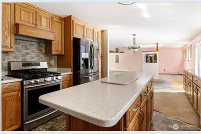 1085 Harrison Street, Oak Harbor, WA 98277 - Photo 15