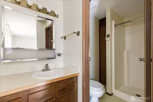 1085 Harrison St, Oak Harbor, WA 98277 - Photo 19