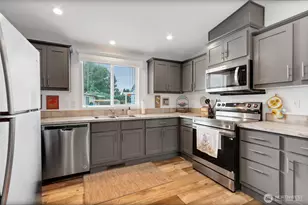 10512 60th St Ct E, Puyallup, WA 98372 - Photo 11