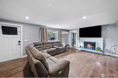 11001 26th Avenue E, Tacoma, WA 98445 - Photo 3