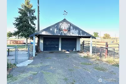 2368 Heritage Road, Walla Walla, WA 99362 - Photo 3