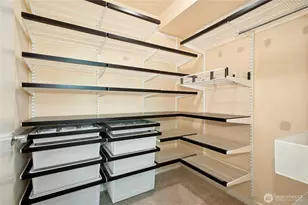 701 Galer St, Seattle, WA 98109 - Photo 21