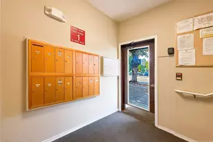 12050 15th Ave NE, Seattle, WA 98125 - Photo 21