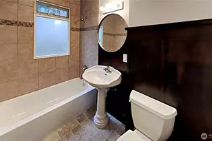 914 N 40th St, Seattle, WA 98103 - Photo 7