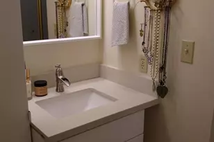 13717 Linden Ave N, Seattle, WA 98133 - Photo 9