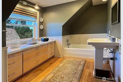 577 Scenic Heights Road, Oak Harbor, WA 98277 - Photo 25