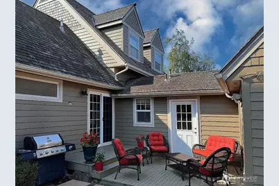 577 Scenic Heights Road, Oak Harbor, WA 98277 - Photo 27