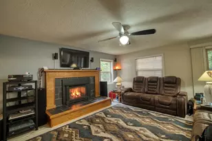 621 N 6th St, Montesano, WA 98563 - Photo 5