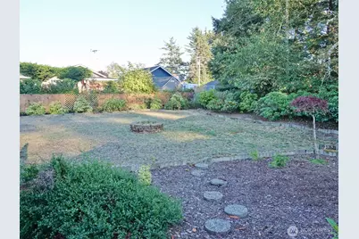 281 Cakesosta Street SE, Ocean Shores, WA 98569 - Photo 17