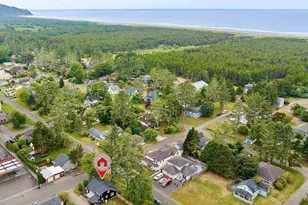 4202 L Pl, Seaview, WA 98641 - Photo 37