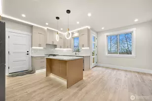 3713 Bristol, Bellingham, WA 98226 - Photo 5