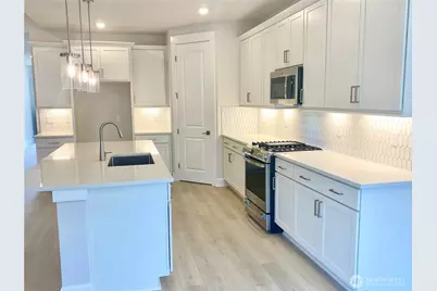 2526 Acer Loop SE, Lacey, WA 98513 - Photo 3