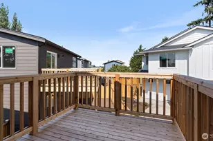 501 Legion Dr, Everett, WA 98201 - Photo 15